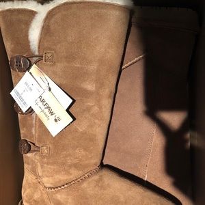 Brand New BearPaw Boots W/ Box